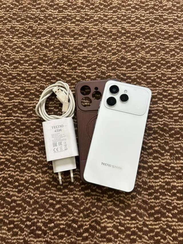 Tecno Spark 40 12GB Ram 128GB memory battery 5200