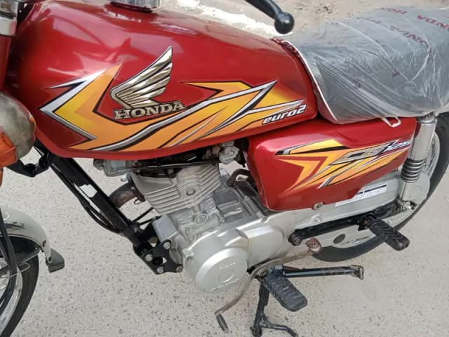 Honda 125 Hyderabad number 20 model