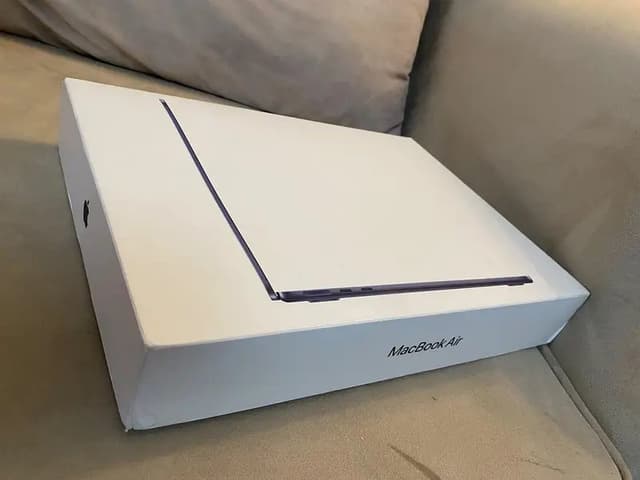MacBook Air M5 16GB RAM /512GB SSD – Brand new| Apple M5 Chip | 13"