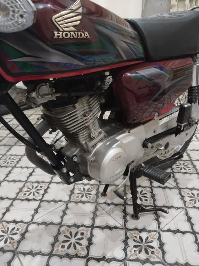 Honda cg 125 /2023