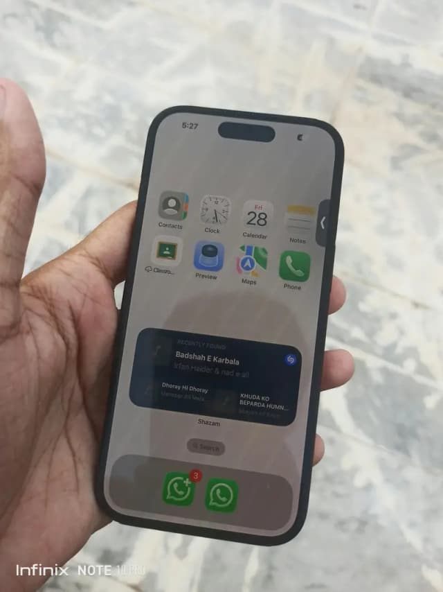 Apple iPhone 15