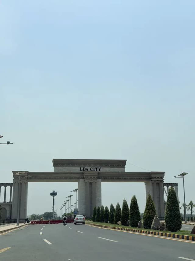 5 Marla Plot For Sale In LDA City Lahore.