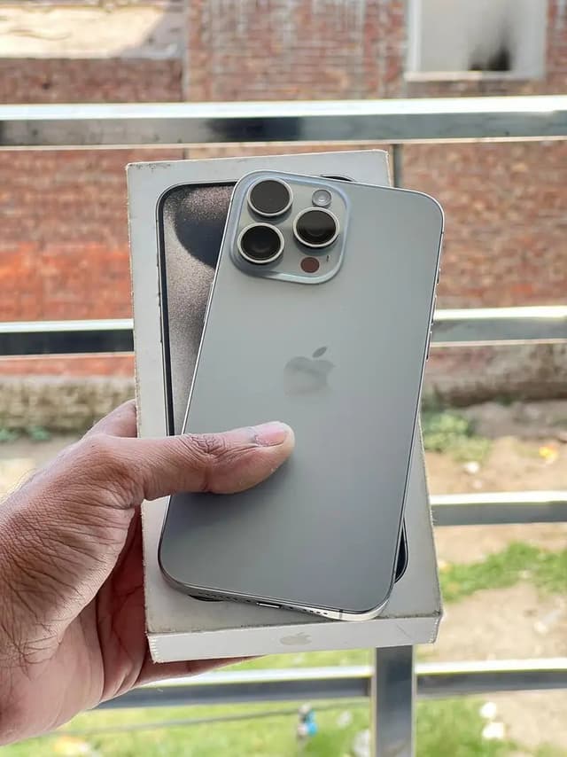 Apple iPhone 15 Pro Max Hk