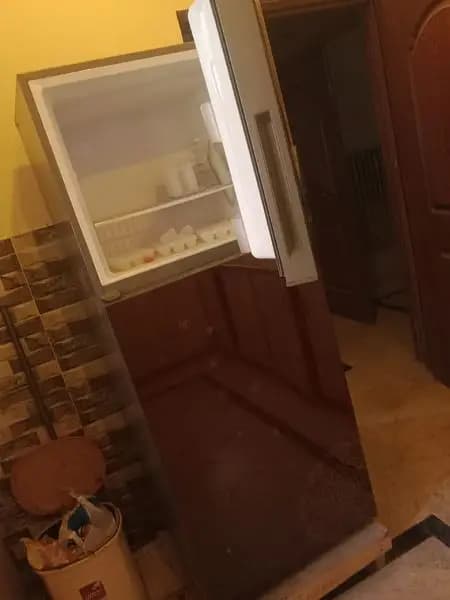 Haier  Refrigerator medium size double door fridge 0328/3978/773