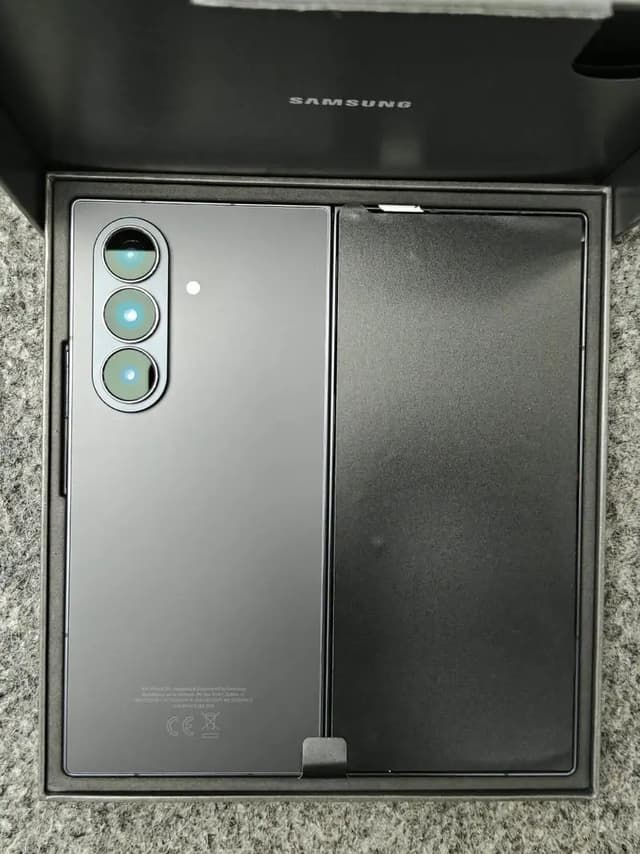 Samsung Galaxy Z Fold 7 12GB Ram 256GB Rom Non PTA Factory Unlocked