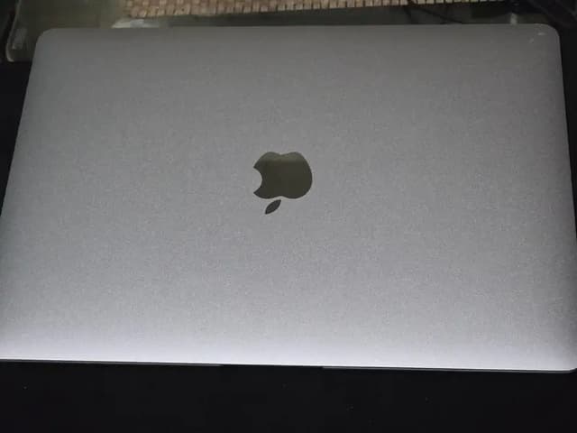 MacBook Air M1 13 inch 8GB/256GB Battery Health 99%