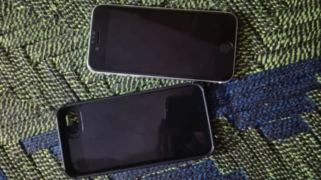 Apple iPhone SE 2020 10/10