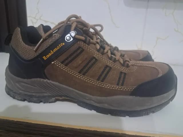 imported Roadmate safety shoes 42 size 03057407666
