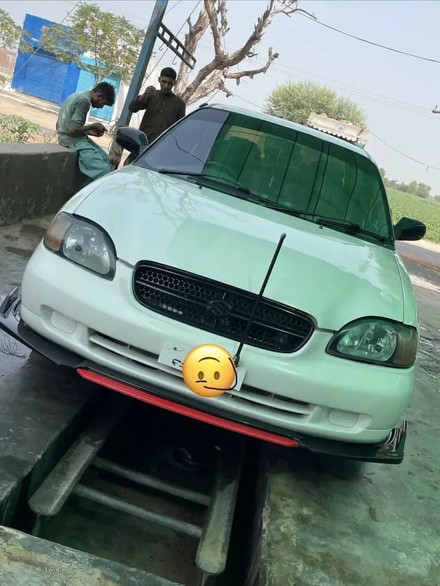 Suzuki Baleno JXR 2005