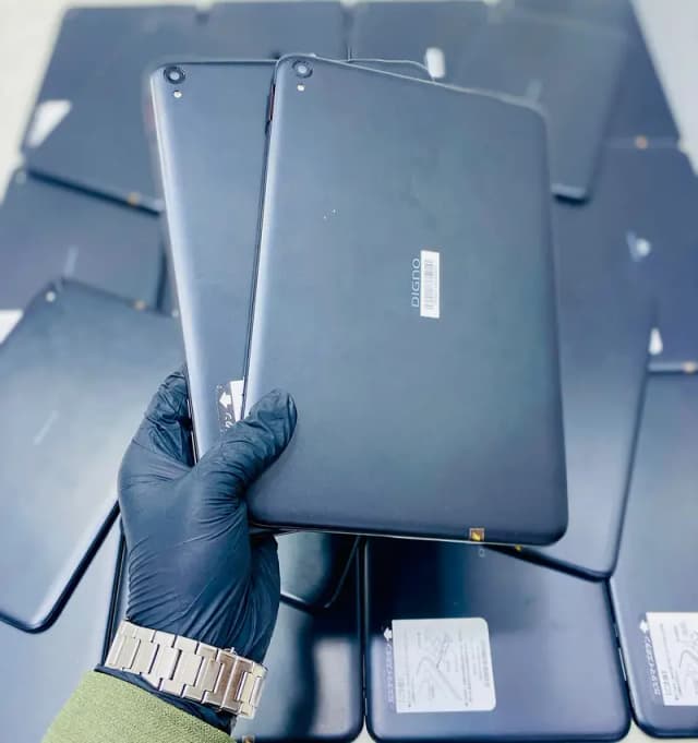 Japanese 10 Inch Tablets | DIGNO Tab 2 & MAXWEST Tab 10