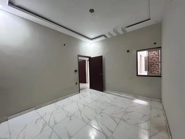 160 SQUARE YARDS FOR SALE BLOCK L PORTION 2ND FLOOR | 3 BED DRAWING LOUNGE With Great Ventilation No Issue Of Sweet Water NORTH NAZAMBAD BLOCK L ( DEMAND 162 LACS)