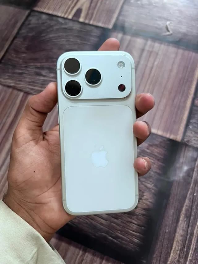 Apple iPhone 17 Pro Factory Unlock Silver Physical+Esim