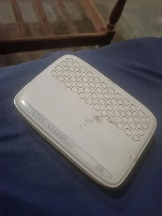 X-PON  FIBER HOME (WiFi router)