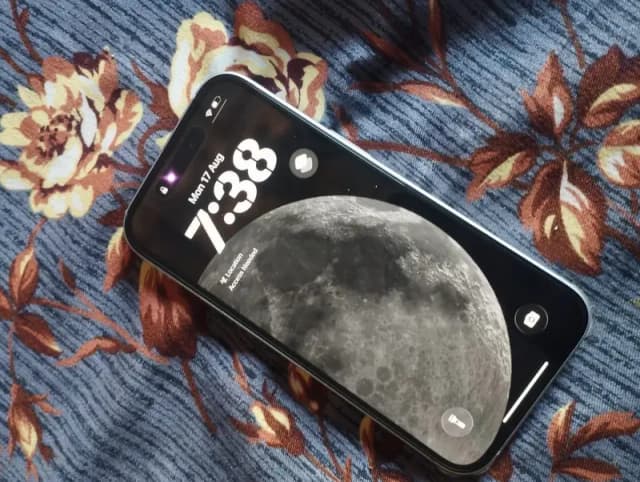 Apple iPhone 15 jv