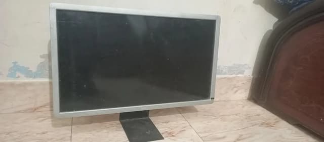 LCD 23inch