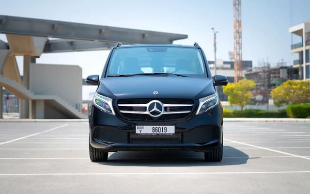 Mercedes Benz V 250 AVANTGARDE/E V 250 GCC Specs
