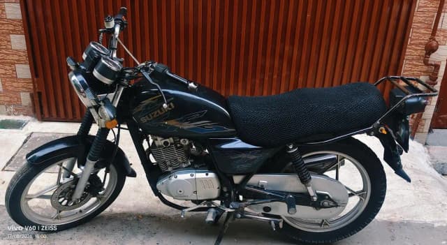 Suzuki GS 150 Special Edition 2022 | Lahore Registered | Self Start