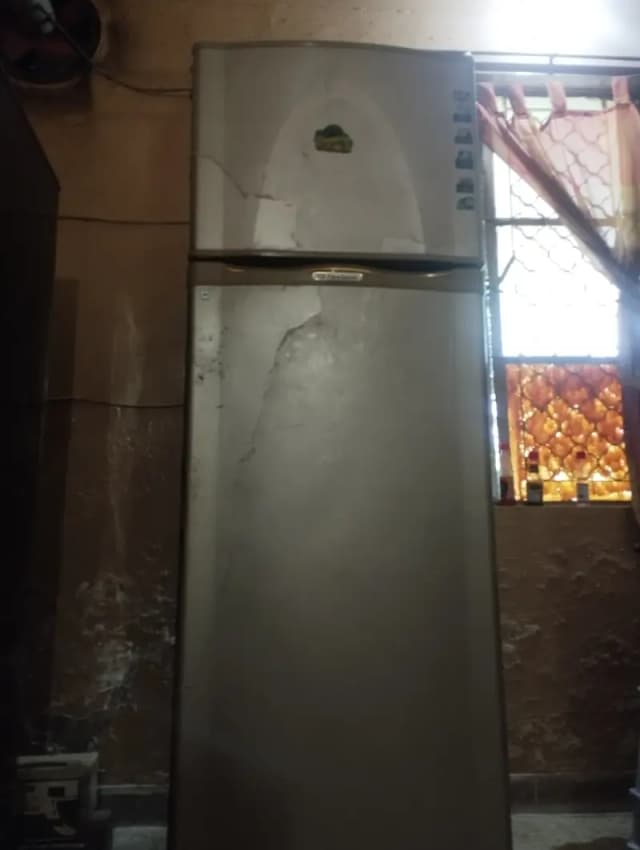 Dawlance 2-Door Refrigerator – Excellent Working Condition