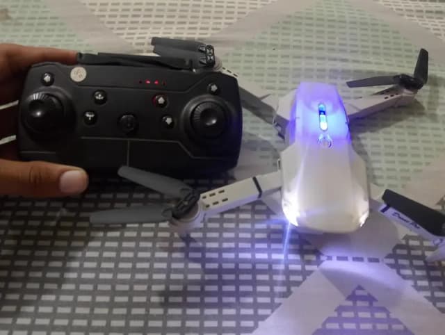 drone e88a