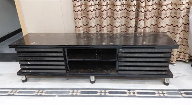 Led media table Console big size unique look new condition