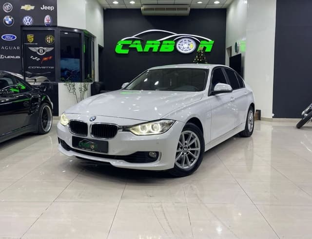 BMW 320i FULL OPTIONS Exclusive 2.0L BMW 3 Series 320 2014
