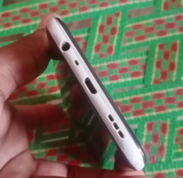 OPPO A16e 4/64 ha 10.9 condition