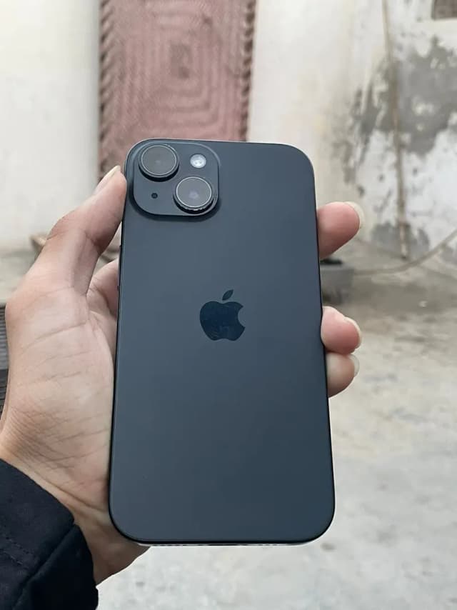 Apple iPhone 15