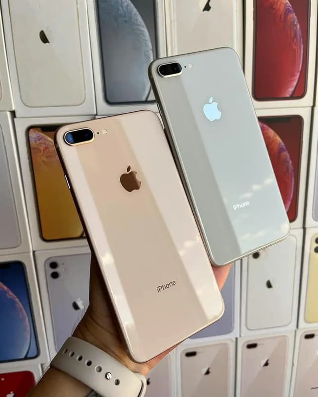 Apple iPhone 8 Plus 5000