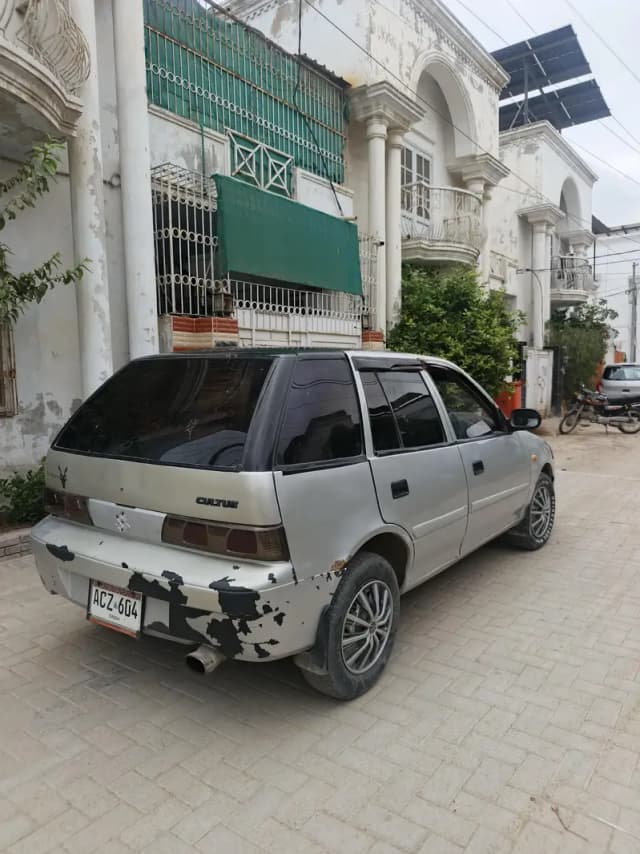 Suzuki Cultus VXR 2000 urjent sale btr thn alto mehran coure