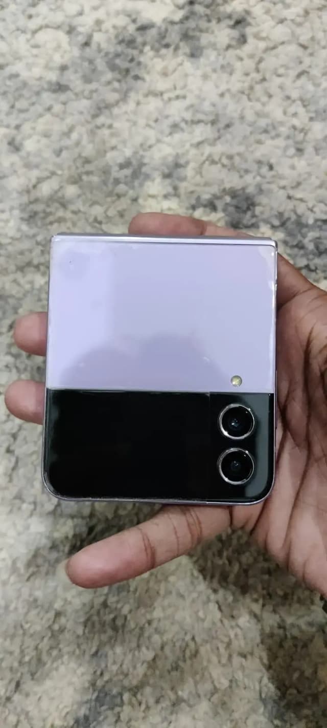 Samsung Mobile Z Flip 4