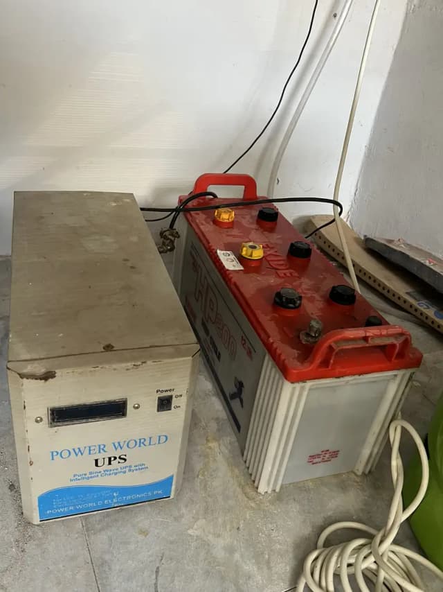 UPS with battery