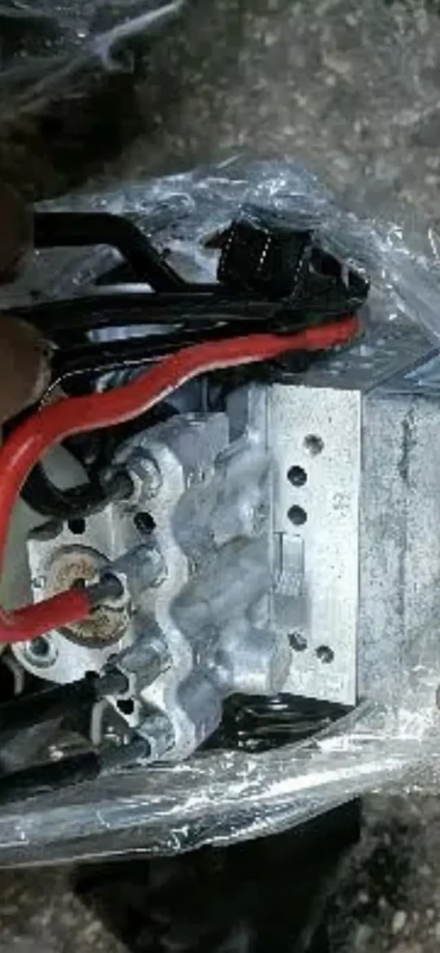 Toyota Prius aqua abs unit
