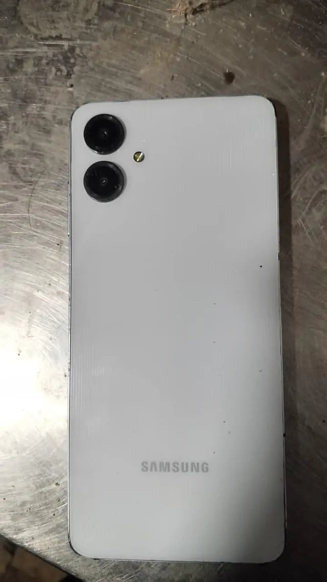 Samsung Mobile A06