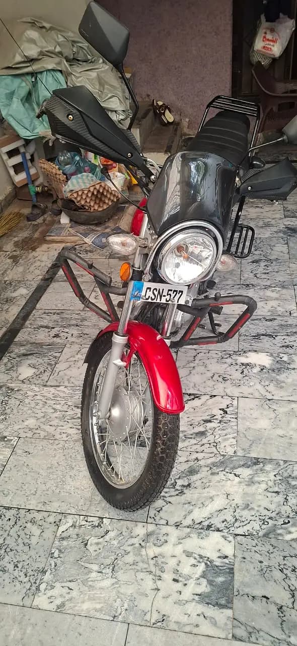 Suzuki GS 150 2025 – Almost Brand New | Only 1,149 KM | Islamabad Reg