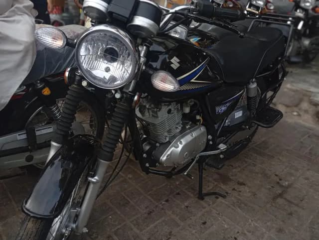 Suzuki GS150