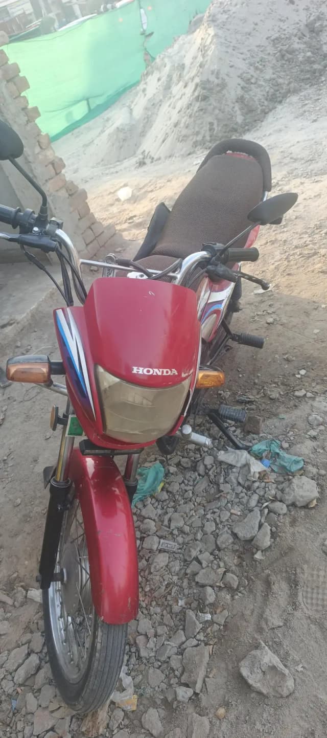 Honda prider red color for sale