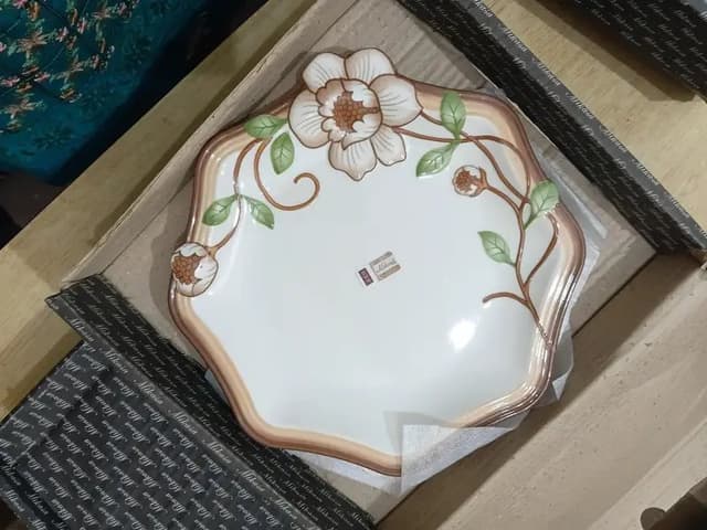 plastic dinner set