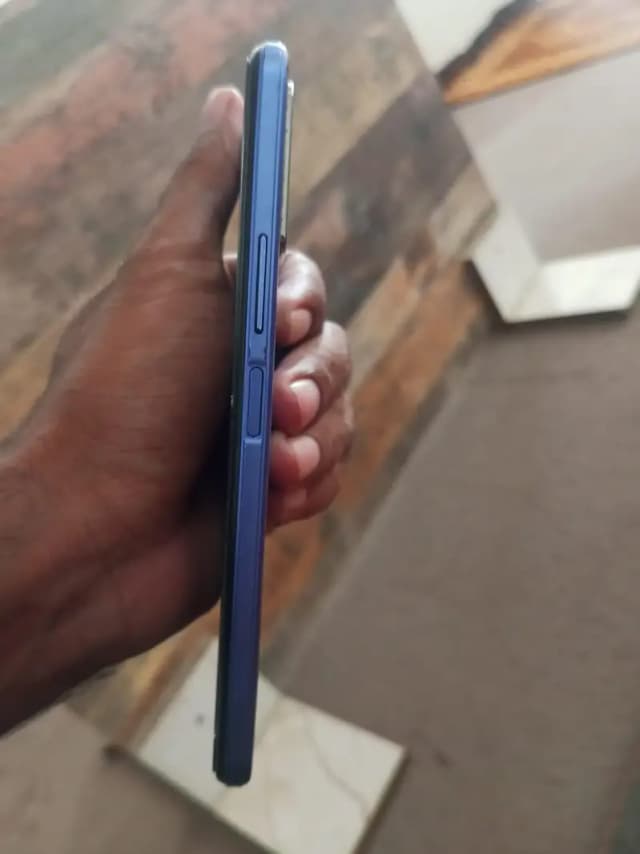 vivo y21