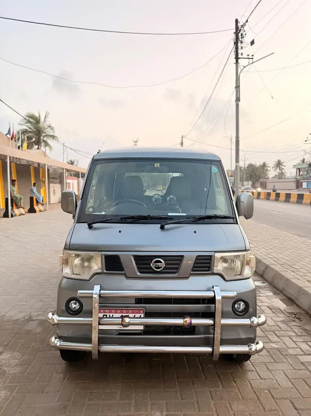 Nissan Clipper 2012