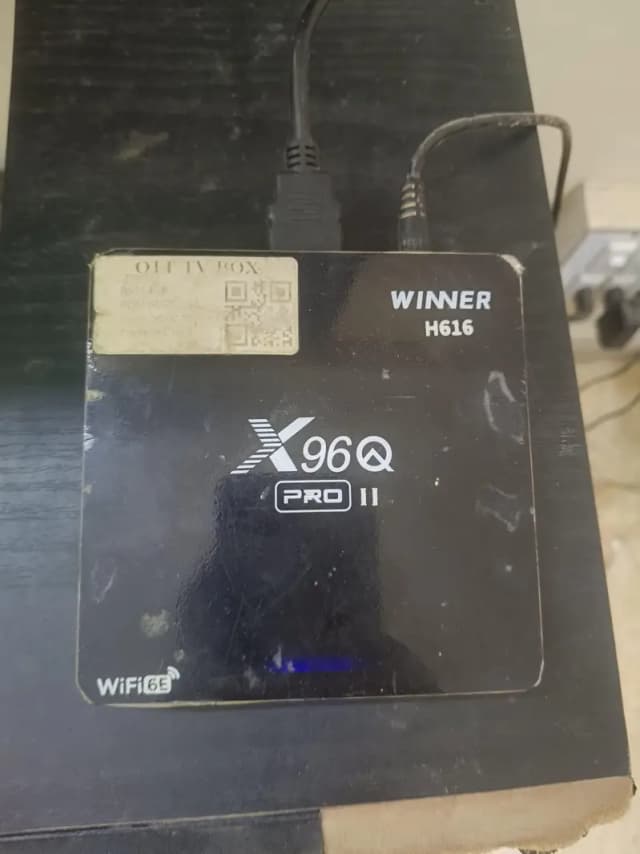 smart tv box (2 IPTV) web series, live tv, movies