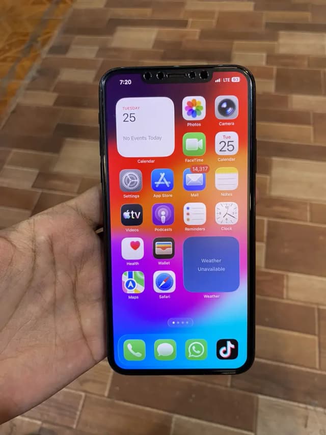 iPhone 11 Pro Max Factory Unlock Call 03703400138
