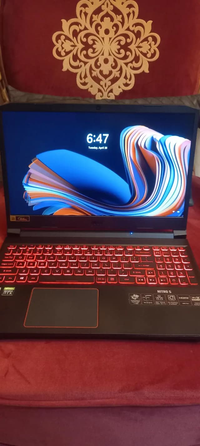 Acer Nitro 5 8/512 i5-10500H rtx-3050Ti