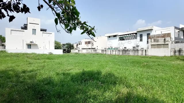 C BLOCK NEAR TO THIS GOOD LOCATION PLOT FOR SALE