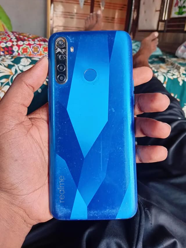 Realme 5