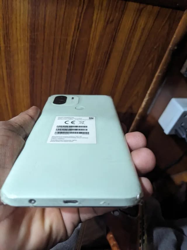 Xiaomi Redmi A2 Plus ( with charger box and cover ) 10/10