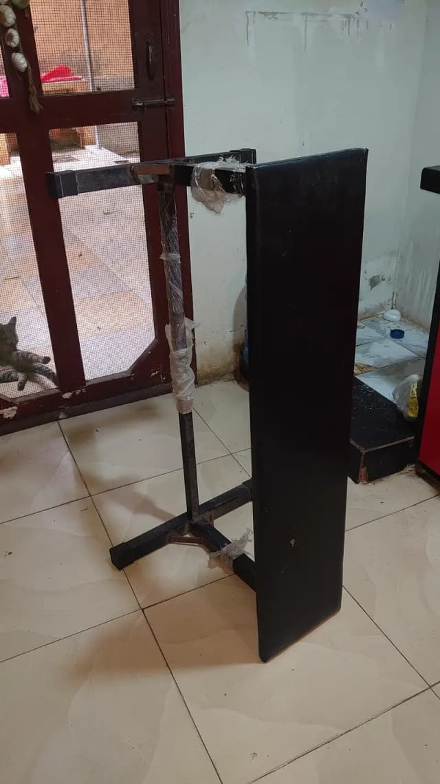 gym bench not adjustable