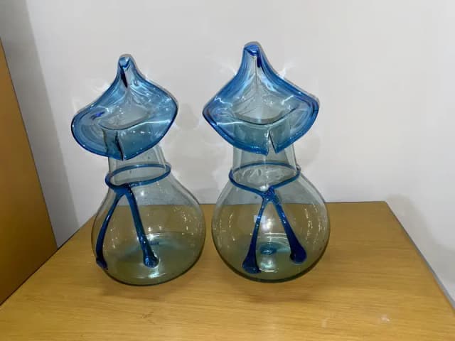Elegant Blue Glass Flower Vases – Pair | Decorative Home Décor