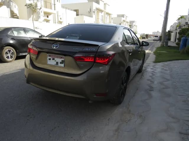 Toyota corolla altis 1.6 (2016)