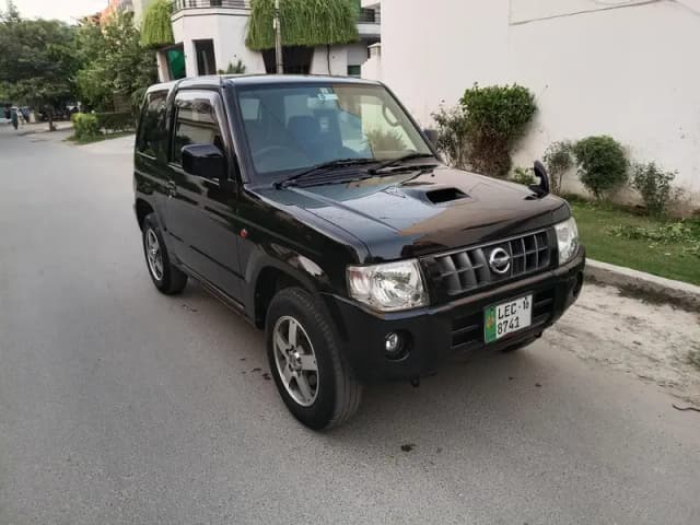 Nissan Kix 2011 FULL OPTIONS BUMPER TO BUMPER ORIGINAL