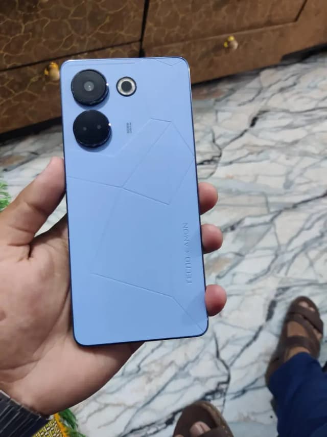 Tecno CAMON 20 On Mobile